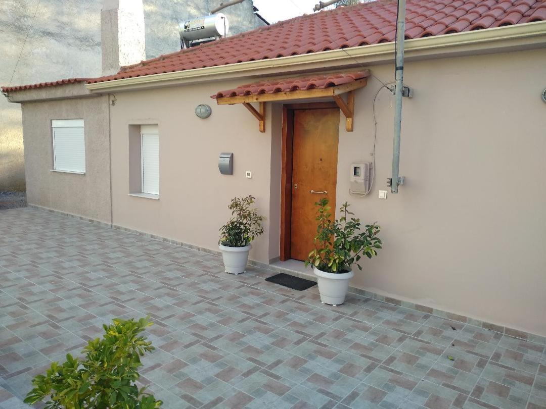 Chrysa'S House Apartment Aigio Exterior foto
